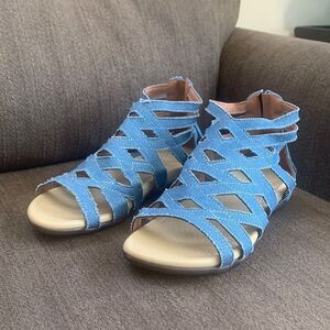 Elegant Blue Sandals for Effortless Style
